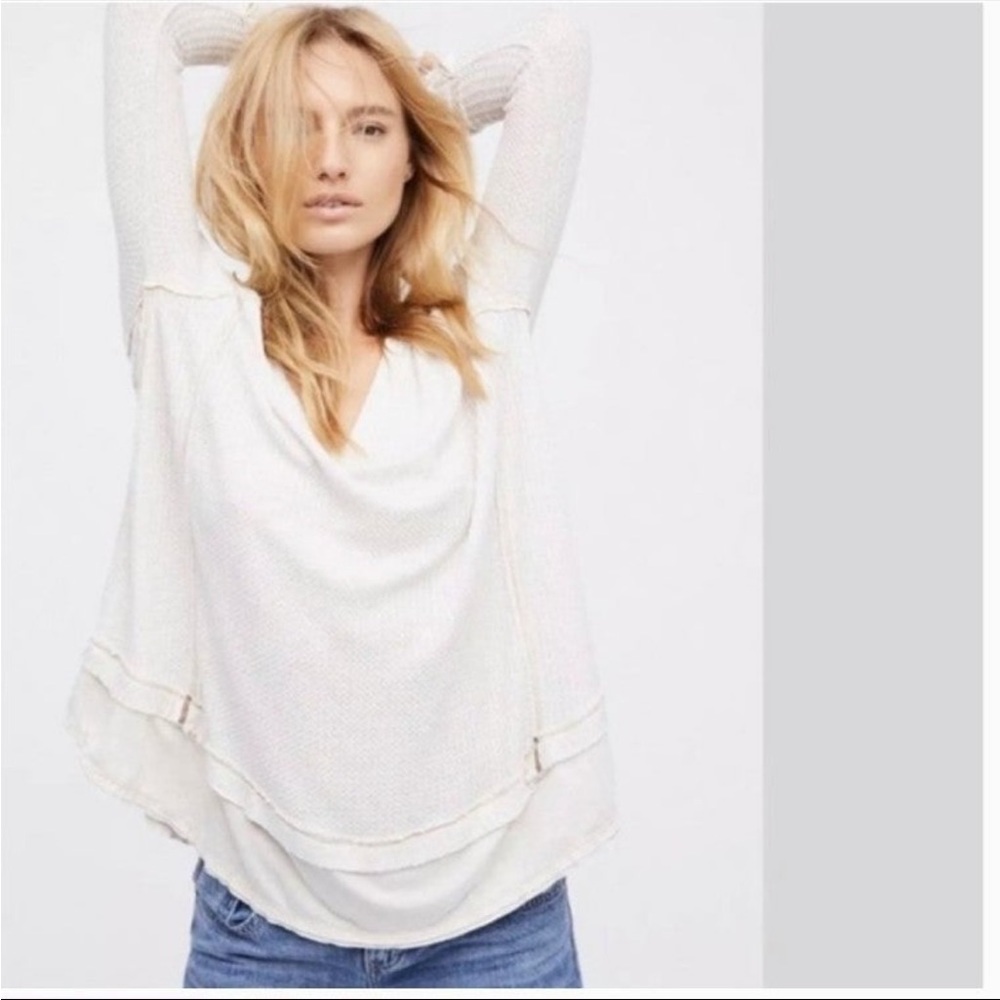 EUC Free People We the Free x TP White Laguna Thermal with Thumbholes - Size XS